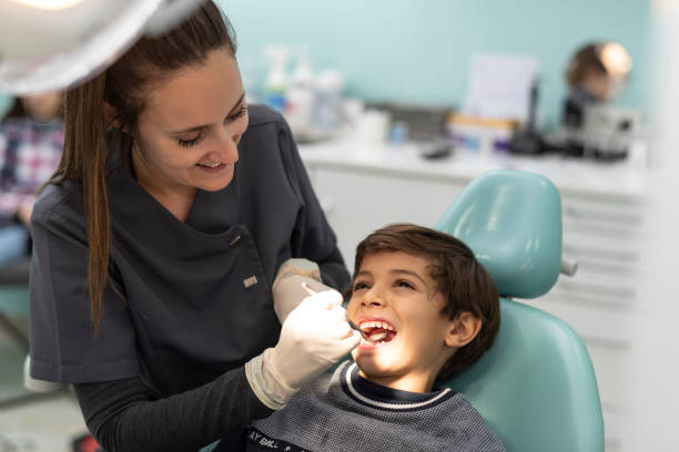 Best Cracked Tooth Emergency Dentist  in Eureka Springs, AR